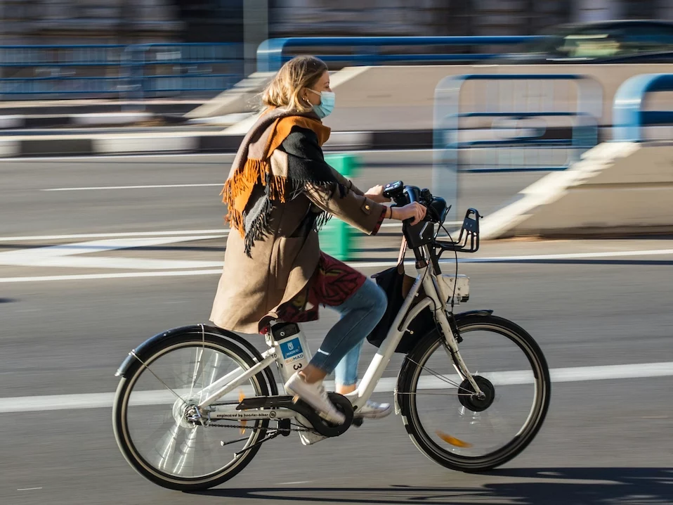 Dame à Vélo